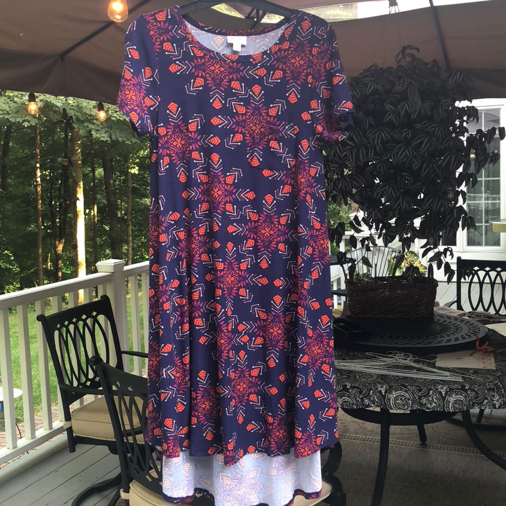 NWOT Lularoe Carly Super soft